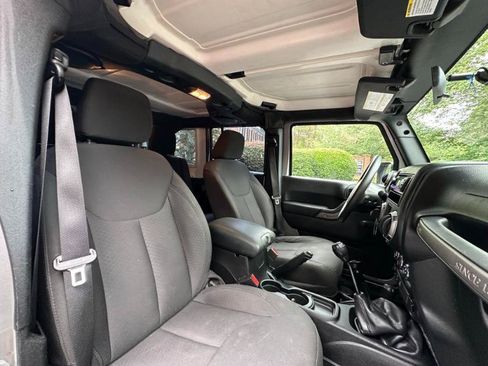 Used 2014 Jeep Wrangler Unlimited Sport AWD/4WD image 40