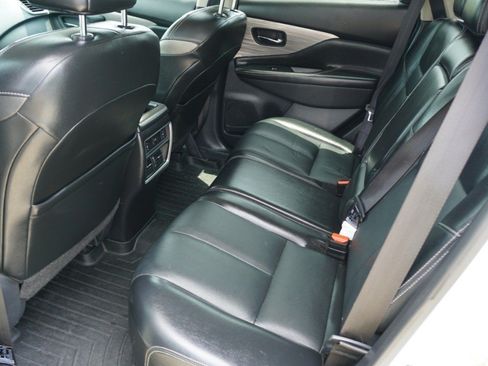 Used 2018 Nissan Murano SL w/ Midnight Edition Package FWD image 11
