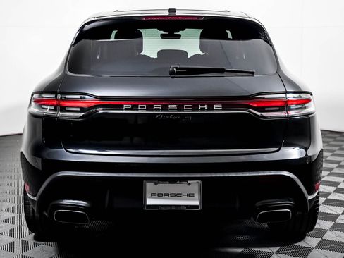 Certified 2024 Porsche Macan w/ Premium Plus Package AWD/4WD image 11