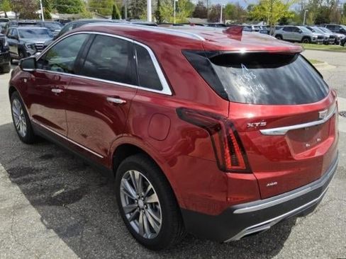 Used 2025 Cadillac XT5 Premium Luxury w/ Technology Package AWD/4WD image 3