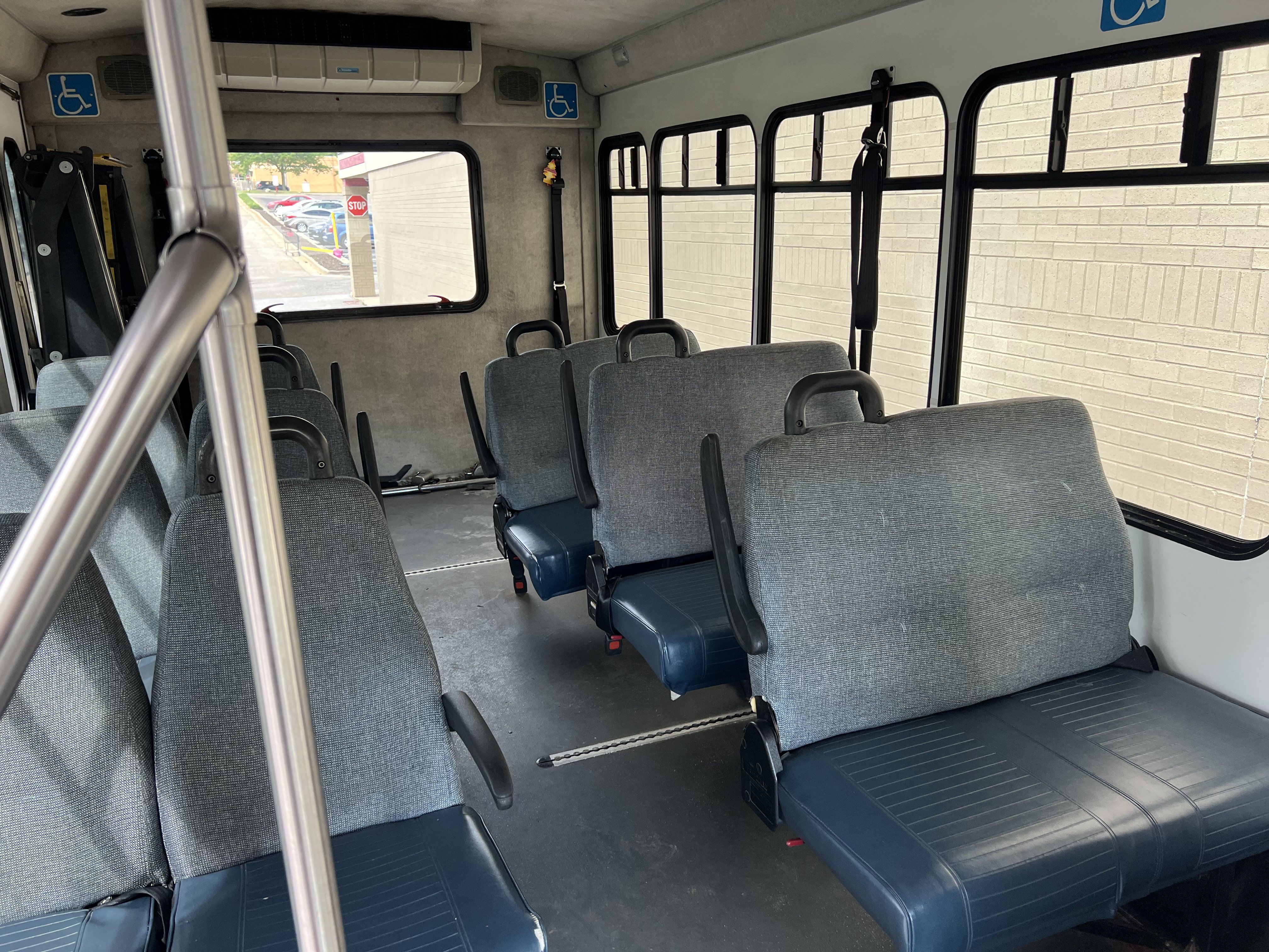 Used 2013 Ford E-350 and Econoline 350 Super Duty w/ Shuttle Bus Prep Pkg RWD image 14