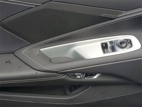 Certified 2025 Chevrolet Corvette Stingray image 9