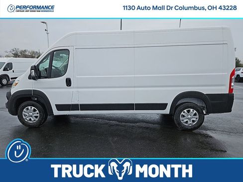 New 2025 RAM ProMaster 2500 w/ Quick Order Package 22G SLT image 4