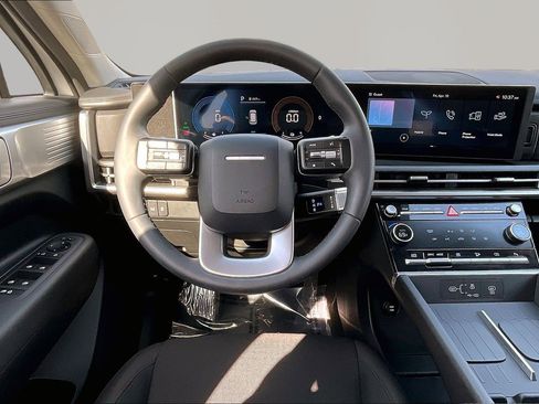 Used 2026 Hyundai Santa Fe SE image 8