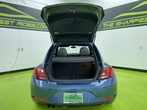 Used 2017 Volkswagen Beetle 1.8T Classic image 9