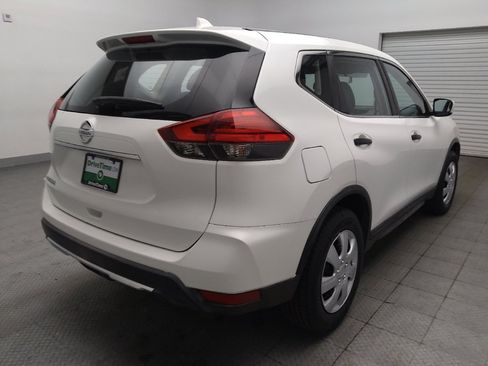Used 2017 Nissan Rogue S FWD image 9