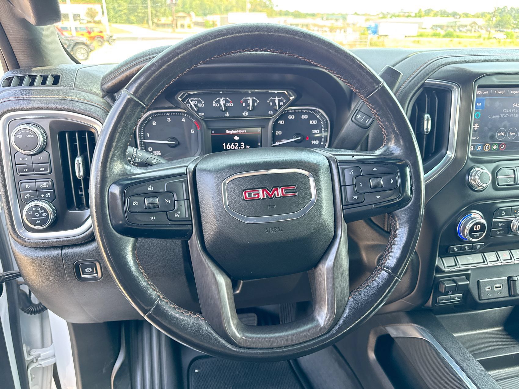 Used 2022 GMC Sierra 2500 AT4 w/ Gooseneck/5TH Wheel Package AWD/4WD image 14