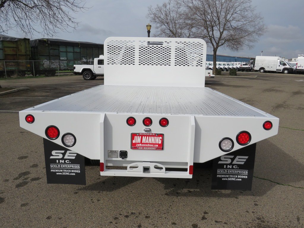 New 2023 RAM 4500 Tradesman RWD image 32