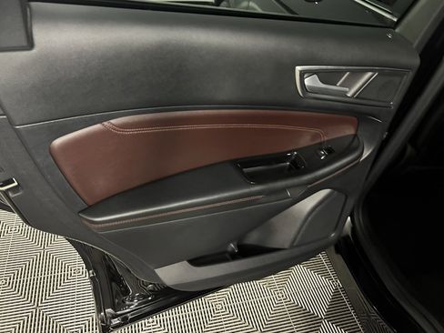 Used 2020 Ford Edge Titanium w/ Equipment Group 301A image 26