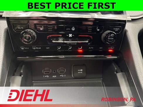 New 2026 Jeep Grand Cherokee Laredo X AWD/4WD image 30