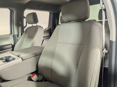 Certified 2019 Ford F150 XLT image 10