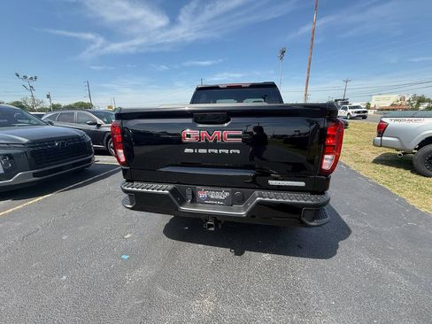 Used 2025 GMC Sierra 1500 Elevation image 4
