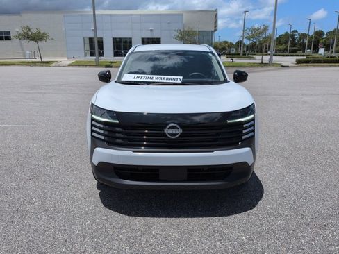 Certified 2026 Nissan Kicks SV FWD image 9