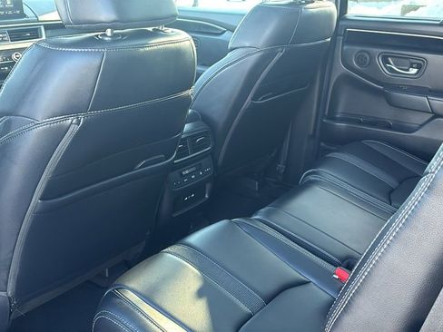 Used 2024 Honda Pilot Touring image 32