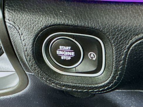 Used 2025 Mercedes-Benz GLE 450 4MATIC Coupe image 19