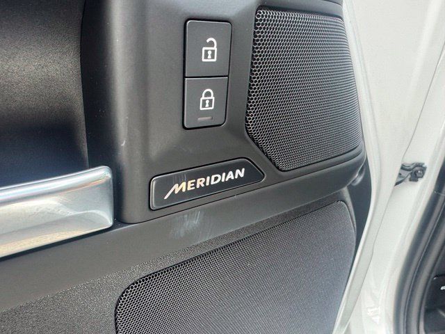 Used 2025 Land Rover Defender 110 S AWD/4WD image 16