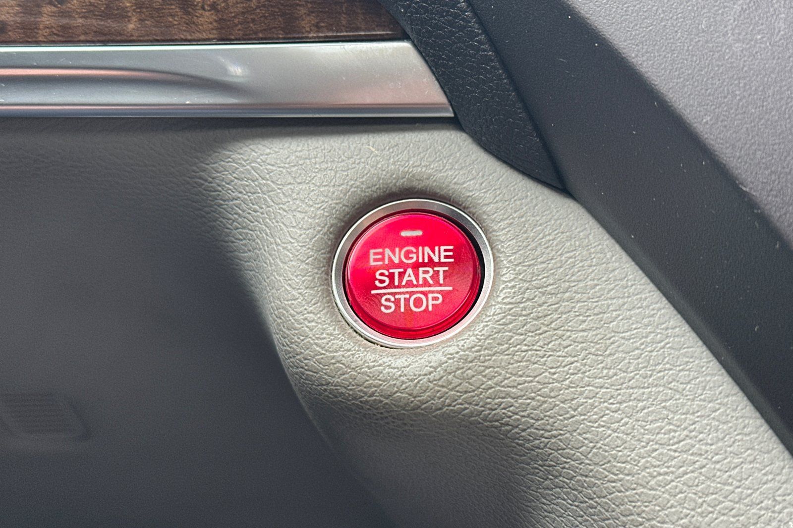 Used 2019 Acura MDX SH-AWD image 16