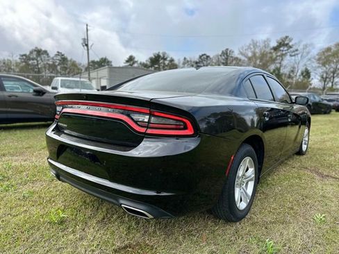 Used 2023 Dodge Charger SXT image 3