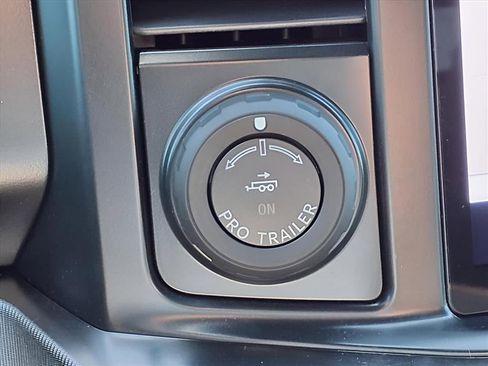 Used 2024 Ford F450 Platinum image 10