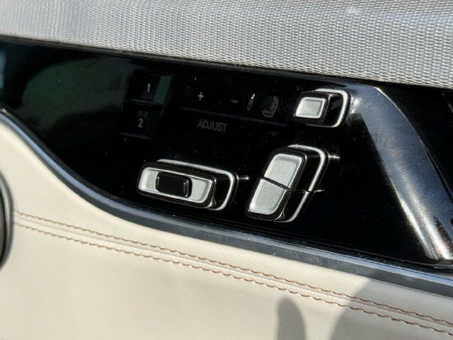 Used 2023 Jeep Grand Wagoneer Series II w/ Flexible Seating Group AWD/4WD image 29