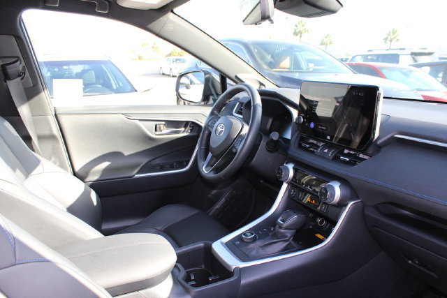 Used 2024 Toyota RAV4 XSE w/ Advanced Technology Package AWD/4WD image 5