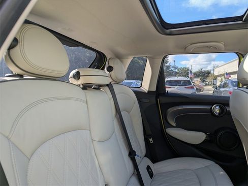 Used 2023 MINI Cooper S w/ Signature Upholstery Package image 18