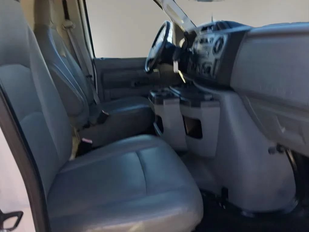Used 2011 Ford E-250 and Econoline 250 Extended w/ PWR Group RWD image 25