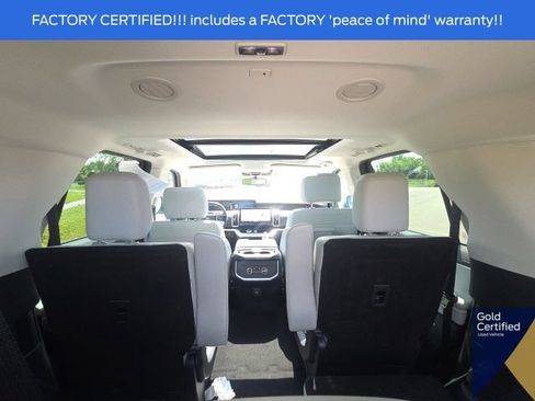 Used 2025 Ford Expedition Platinum AWD/4WD image 18