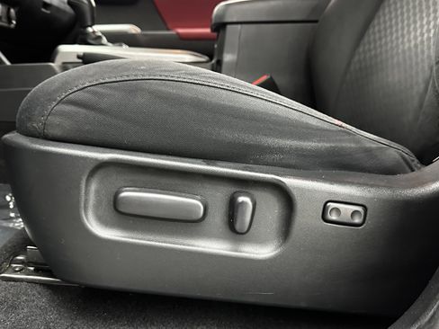 Used 2021 Toyota Tacoma SR5 image 12