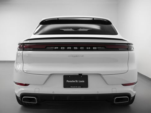 Certified 2026 Porsche Cayenne Coupe AWD/4WD image 11