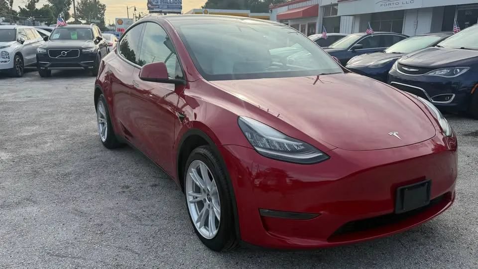 Used 2021 Tesla Model Y 2WD image 17