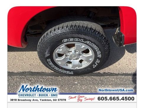 Used 2005 Toyota Tacoma PreRunner image 9