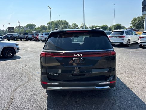 Used 2024 Kia Carnival SX Prestige FWD image 6