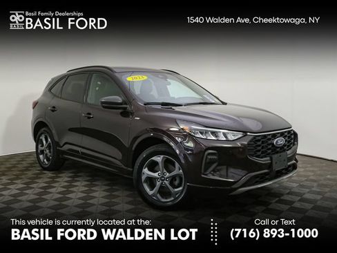 Used 2023 Ford Escape ST-Line w/ Tech Pack #1 AWD/4WD image 1