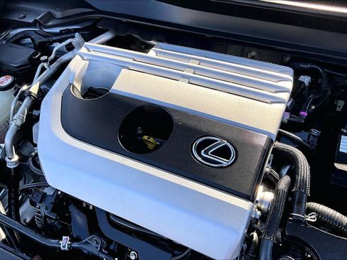 Used 2019 Lexus UX 200 w/ Premium Package FWD image 30