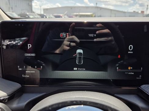 New 2026 Nissan Kicks SR AWD/4WD image 19