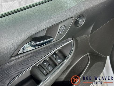 Used 2018 Chevrolet Cruze LT FWD image 16
