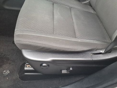 Used 2022 Jeep Grand Cherokee Laredo E image 17