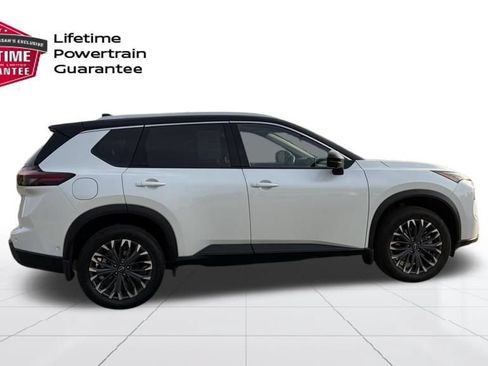 Certified 2025 Nissan Rogue SL w/ Tech Package AWD/4WD image 7