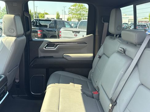 Certified 2023 Chevrolet Silverado 1500 LTZ w/ LTZ Premium Package AWD/4WD image 34