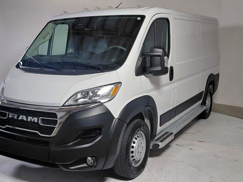 Used 2025 RAM ProMaster 2500 w/ U-Haul Equipment Group FWD image 3