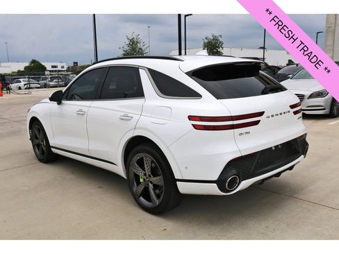 Used 2022 Genesis GV70 3.5T Sport w/ Sport Prestige Package AWD/4WD image 6