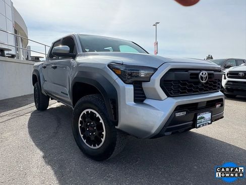 Certified 2025 Toyota Tacoma TRD Off-Road image 10