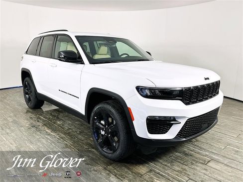 New 2025 Jeep Grand Cherokee Limited w/ Black Appearance Package image 1