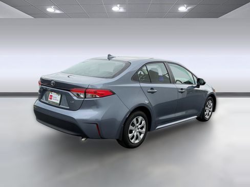 Certified 2025 Toyota Corolla LE FWD image 8