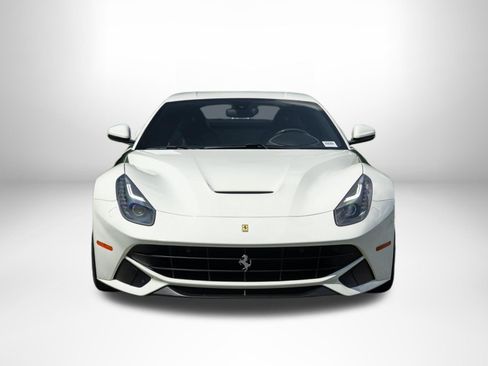 Used 2017 Ferrari F12 Berlinetta RWD image 4