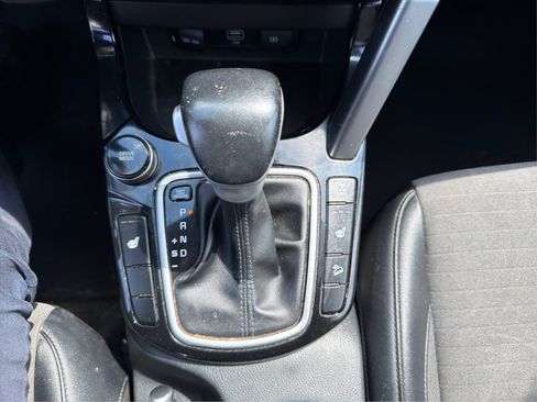 Used 2022 Kia Seltos S AWD/4WD image 28