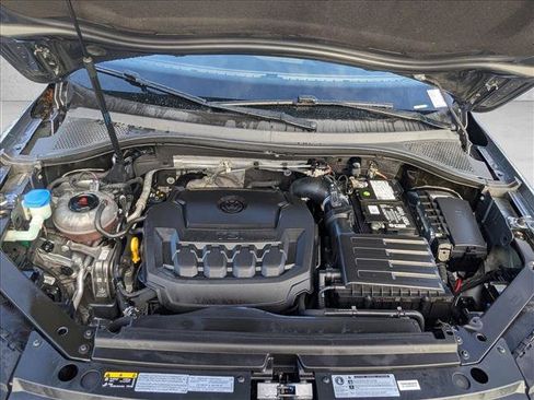 Used 2018 Volkswagen Tiguan SEL Premium image 22