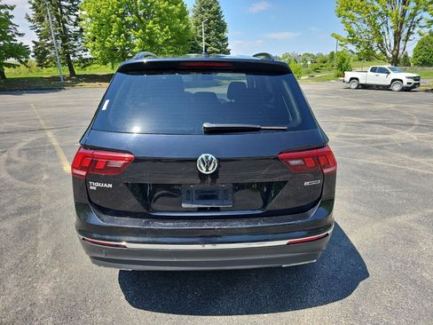 Used 2021 Volkswagen Tiguan SE AWD/4WD image 5