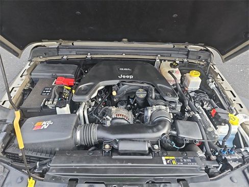 Used 2020 Jeep Gladiator Sport w/ Quick Order Package 24S image 29